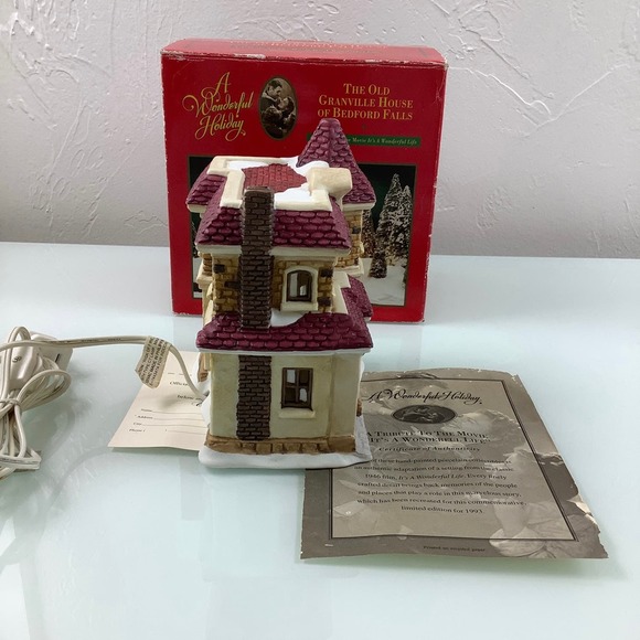 It’s a Wonderful Life The old Granville House of Bedford Falls Illuminated - Picture 6 of 12